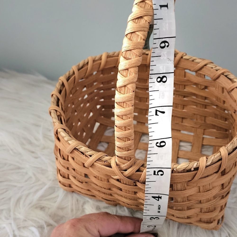 Handcrafted wicker basket - Picture 4 of 6